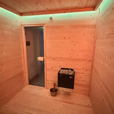 Smart 1 Bb1 202 Готель *